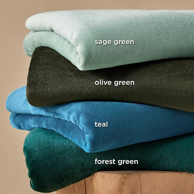 Bedsure GentleSoft Fleece Blanket Twin Size Emerald Green - Image 4
