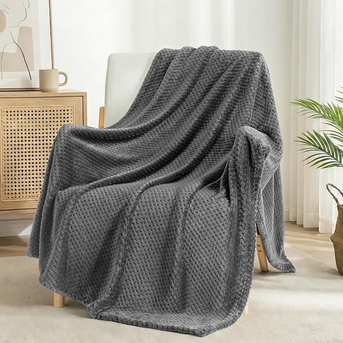 Exclusivo Mezcla Soft Waffle Fleece Bed Blanket Twin Size, Cozy Fluffy Design - Image 4