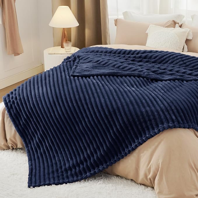 Bedsure Soft Queen Size Blanket - Image 7