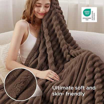 Bedsure Soft Brown Throw Blanket - Image 4