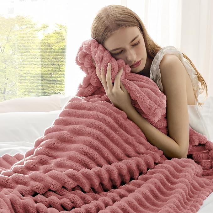 Bedsure Soft Twin Blanket for Bed Decor Gifts Dusty Pink 60"x80" | Birthday - Image 4