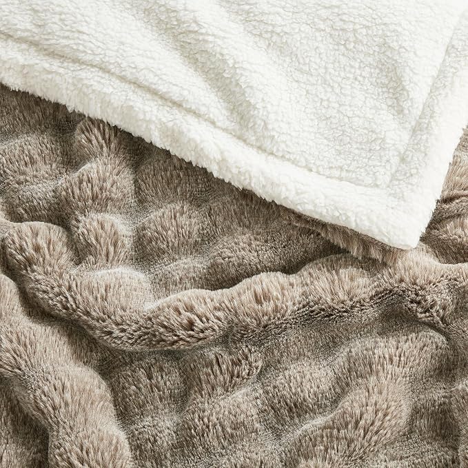 50x60 Inches Ultra-Soft Fuzzy Faux Fur Plush Throw Blanket - Image 7