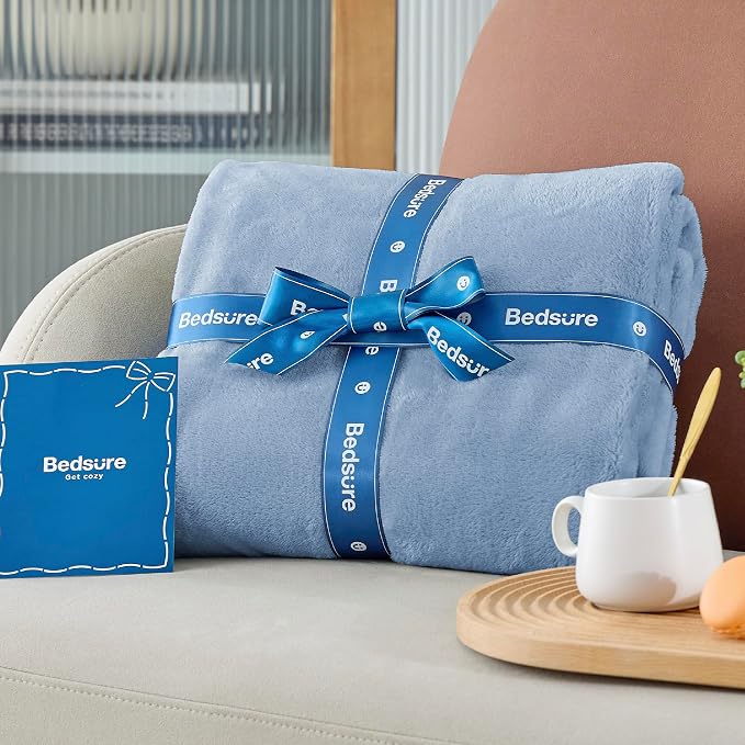 Bedsure GentleSoft Fleece Blankets Twin Size Light Blue - Image 8