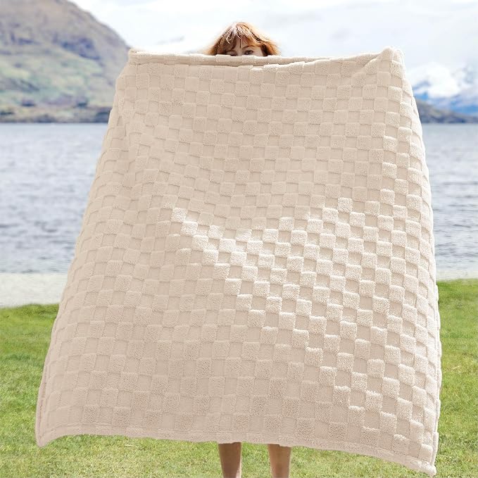 Bedsure GentleSoft Throw Blanket - Image 2