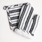 Oven Mitts & Potholder Set - Durable Heat Resistant Gloves - Thick Mittens for Kitchen - Suitable for Cooking, Baking, Grilling - BBQ- 2 Oven Mitts & 2 Potholders - Black Stripes - Casa De Lan