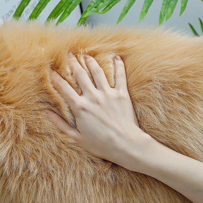 linmopm Faux Fur Rug Sheepskin Shag Fluffy Fuzzy Beige 5x7 ft Rugs - Image 4