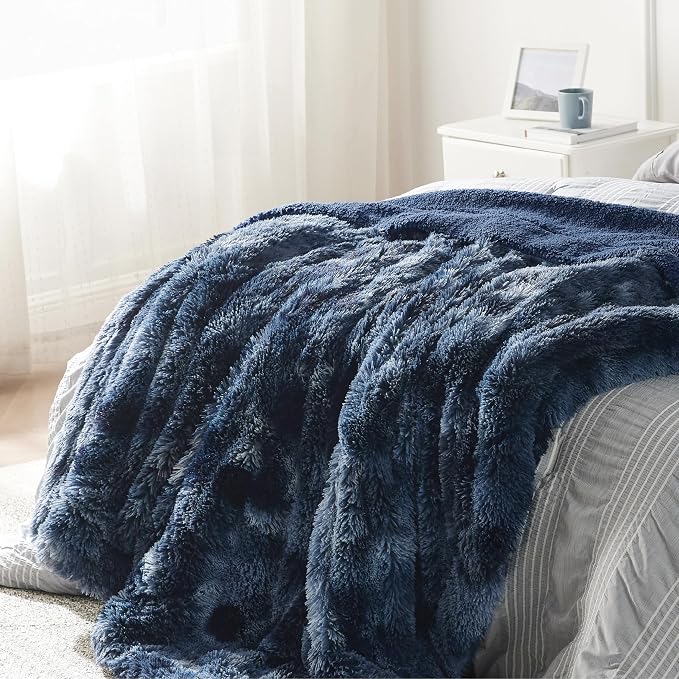 Bedsure GentleSoft Fuzzy Sherpa Faux Fur Twin Blanket Tie Dye Navy Cozy Gifts - Image 5