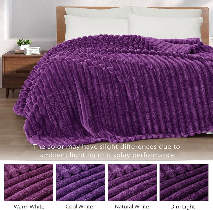 Exclusivo Mezcla Striped Fleece Throw Blanket - Image 3