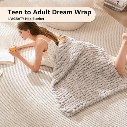 L'AGRATY Chunky Knit Throw Blanket - Image 2