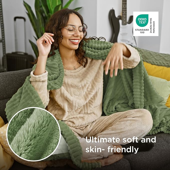 Bedsure Soft Reseda Green Throw Blanket - Image 5