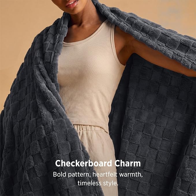 Bedsure GentleSoft Dark Grey Throw Blanket - Image 3