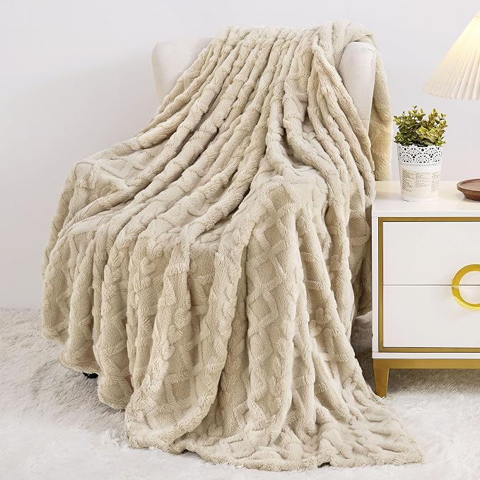 Aganear Fleece Throw Blanket for Bed Couch 90"x108" Khaki | Lightweight Fuzzy - Image 3