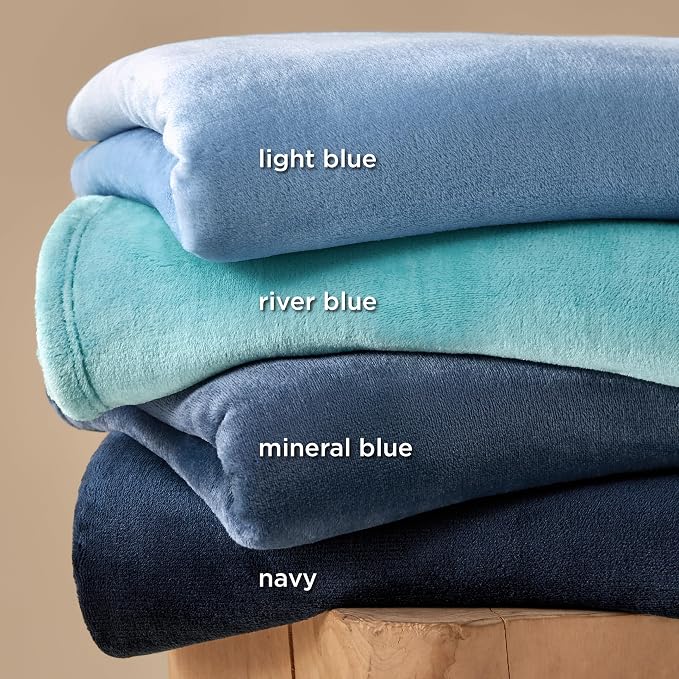 Bedsure GentleSoft Fleece Bed Blankets Queen Size Light Blue - Image 5