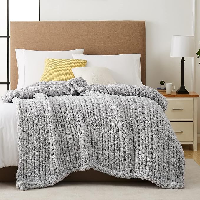 L'AGRATY Chunky Knit Throw Blanket - Image 5