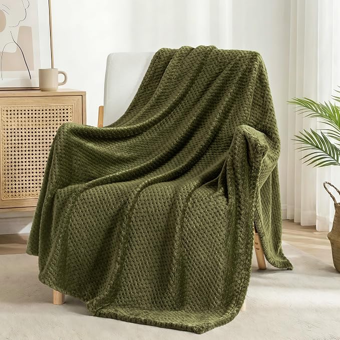 Exclusivo Mezcla Soft Waffle Fleece Bed Blanket Queen Size, Olive | Lightweight - Image 4