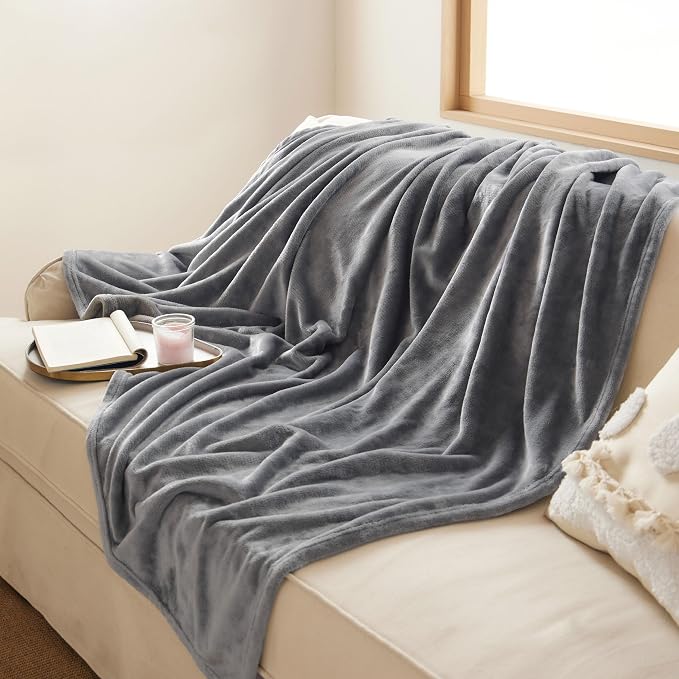 Bedsure GentleSoft Fleece Throw XL Blanket - Image 5