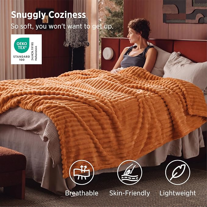 Bedsure Soft Full Size Fleece Blankets - Image 3
