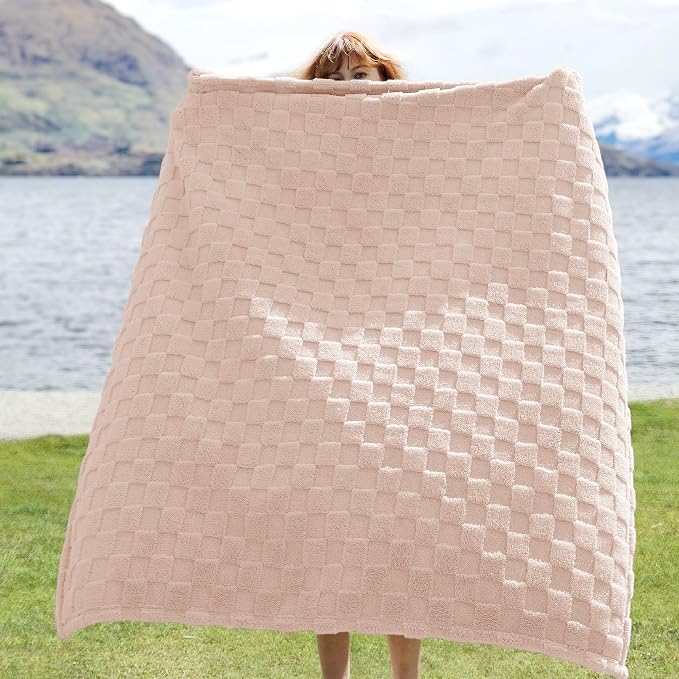 Bedsure GentleSoft Light Pink Throw Blanket - Image 3