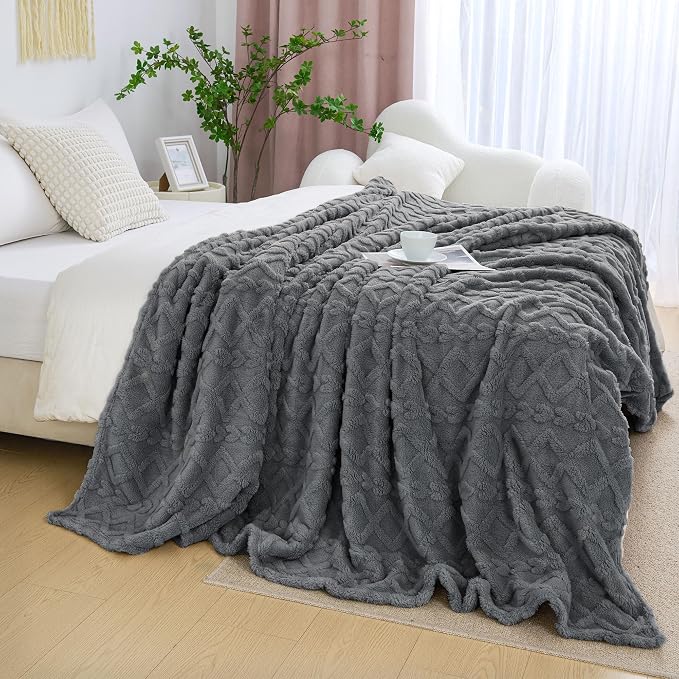 Aganear Fleece Throw Blanket for Bed Couch 90"x108" Grey | Lightweight Fuzzy by Aganear