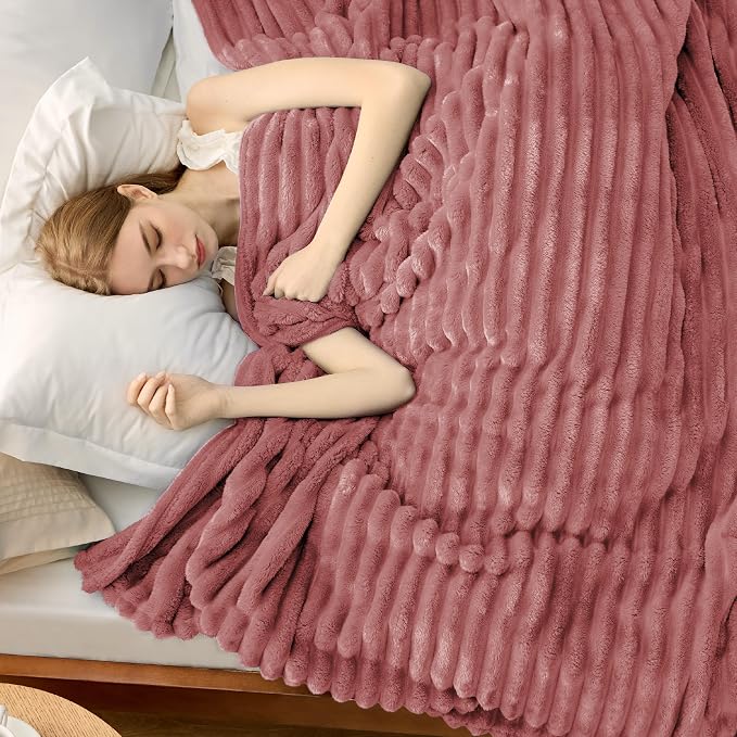 Bedsure Soft Queen Size Blanket - Image 4