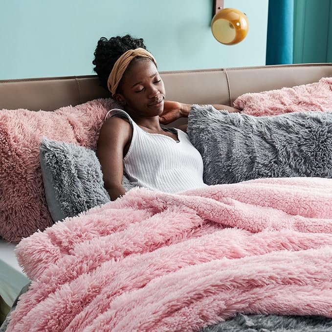 Bedsure GentleSoft Fluffy Pink Blankets Queen Size - Image 5