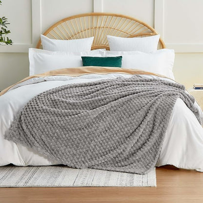 EXQ Home Fleece Throw Blanket for Couch or Bed - Image 2