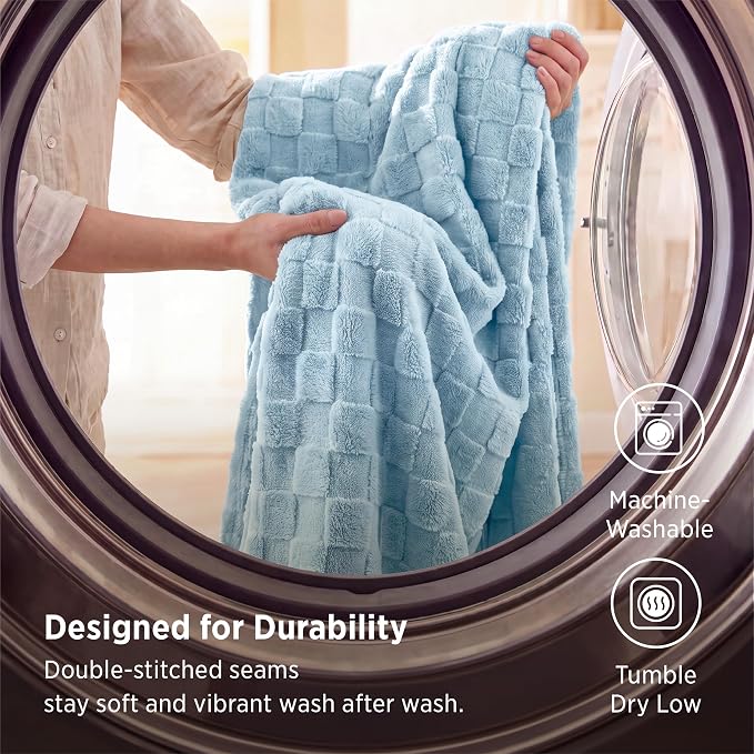 Bedsure GentleSoft Blankets Queen Size - Image 6