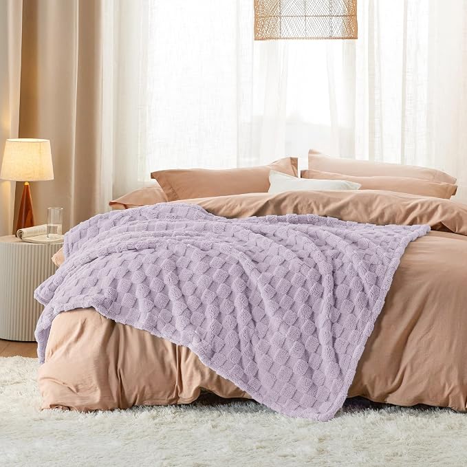 Bedsure GentleSoft Lavender Fog Throw Blanket - Image 5