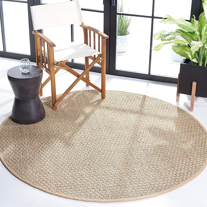 SAFAVIEH Area Rug 10' Round by Unknown
