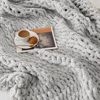 L'AGRATY Chunky Knit Throw Blanket - Image 6